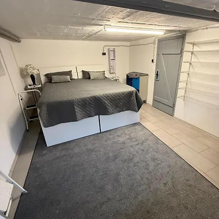 בית נופש Reiheneckhaus Mit Terasse נירנברג